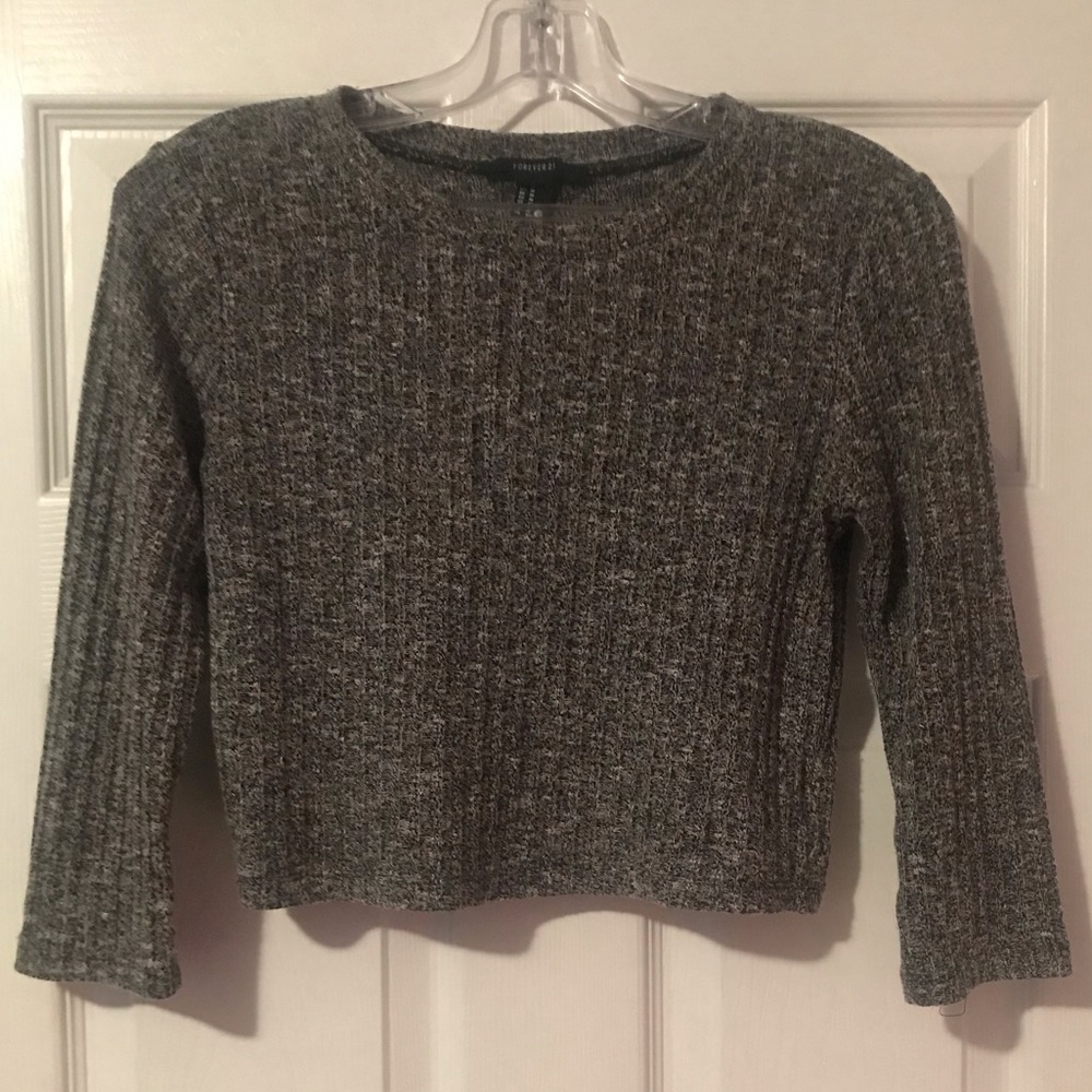 A Black & Gray Knit Crop Top Sweater